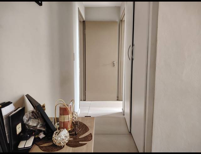 2 BEDROOM TOWNHOUSE FOR SALE IN VORNA VALLEY